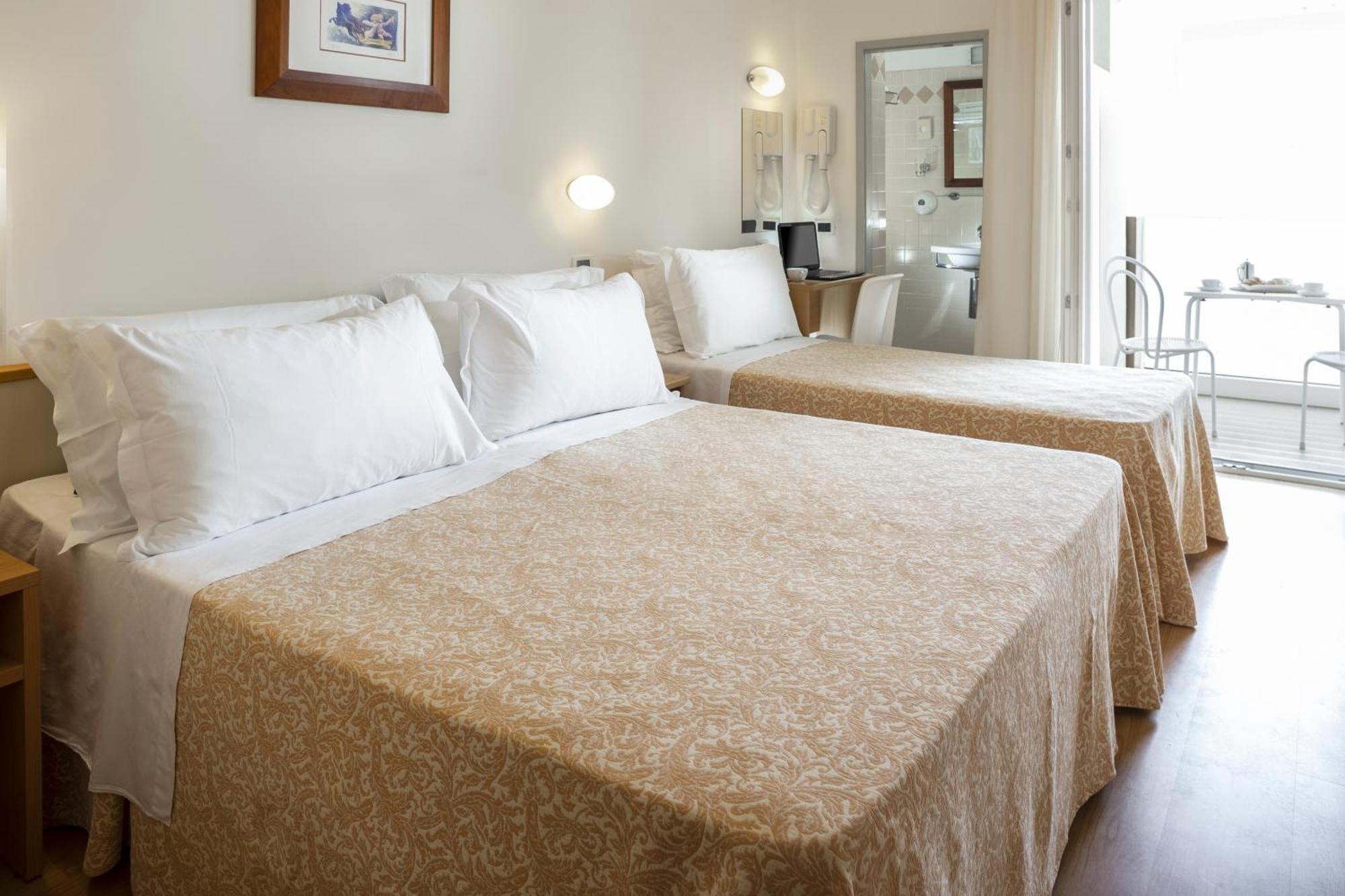 Hotel Baltic Ρίμινι Εξωτερικό φωτογραφία